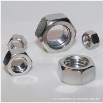 Tuercas hexagonales de acero inoxidable ISO4032 con zinc